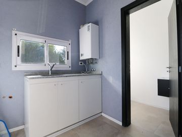 VENTA CASA | PILETA | B° SAN SEBASTIAN | AREA 1