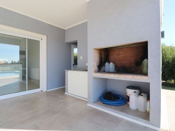 VENTA CASA | PILETA | B° SAN SEBASTIAN | AREA 1