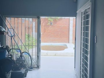 Se Vende casa a metros de Aristobulo del Valle