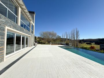 VENTA CASA PREMIUM BARRIO ALTOS AIRES TANDIL