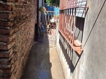 VENTA CASA 4 AMBIENTES EN ISIDRO CASANOVA