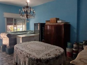 VENTA CASA 4 AMBIENTES EN ISIDRO CASANOVA