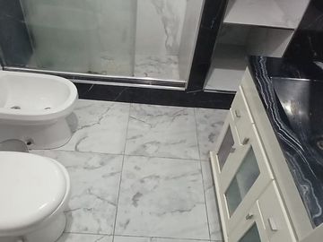VENTA CASA 4 AMBIENTES EN ISIDRO CASANOVA