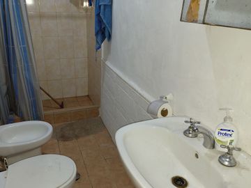 Venta Casa con 2 deptos. Ciudad de Maipú Mendoza