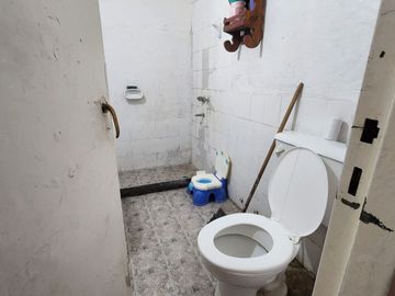 VENTA. CASA 2 DE DORMITORIOS. CHIMBAS