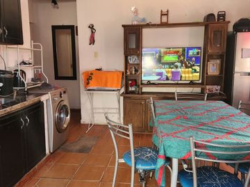 VENTA. CASA 2 DE DORMITORIOS. CHIMBAS