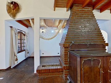 VENTA CHALET 3 AMBIENTES EZEIZA COCHERA PARRILLA