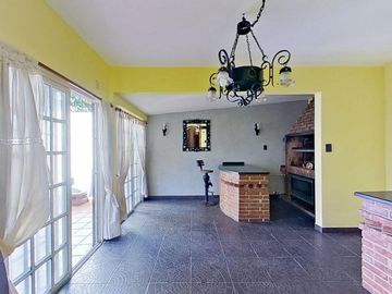 VENTA CHALET 3 AMBIENTES EZEIZA COCHERA PARRILLA