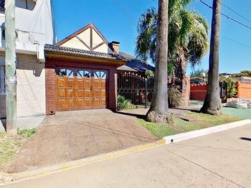VENTA CHALET 3 AMBIENTES EZEIZA COCHERA PARRILLA