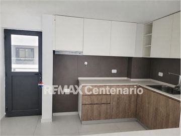 3 AMB A ESTRENAR. BALCON TERRAZA. LIVING AMPLIO