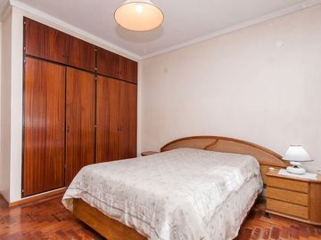 VENTA CASA 5 AMBIENTES COCHERA QUINCHO ADROGUE