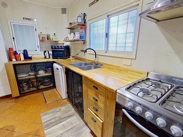 VENTA CASA 4 AMBIENTES EN FLORES APTO CREDITO
