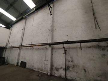 VENTA DEPOSITO/GALPON INDUSTRIAL EN LOMA HERMOSA!!