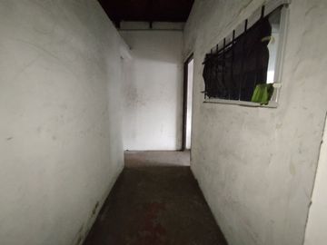 VENTA DEPOSITO/GALPON INDUSTRIAL EN LOMA HERMOSA!!