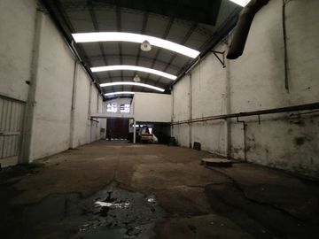 VENTA DEPOSITO/GALPON INDUSTRIAL EN LOMA HERMOSA!!