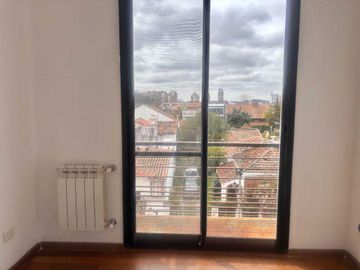 Alquiler departamento 2 ambientes Martinez cochera
