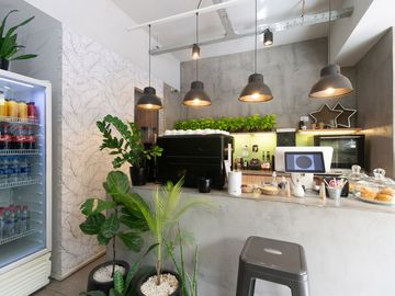 VENTA-LOCAL-COMERCIAL-ALMAGRO-ZONA-HOSP. ITALIANO