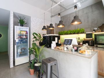 VENTA-LOCAL-COMERCIAL-ALMAGRO-ZONA-HOSP. ITALIANO