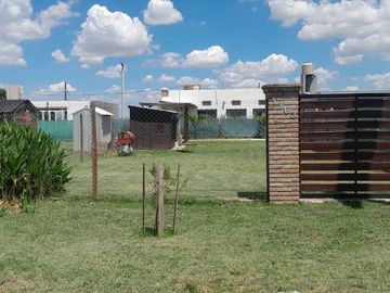 TERRENO EN VENTA CON PILETA Y BAÑO BARRIO ECOVIDA
