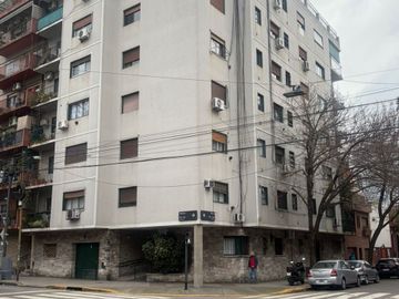 ALQUILER Dos ambientes Chacarita! Baja Expensas!
