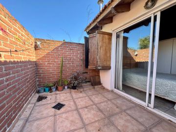 VENTA MONOAMBIENTE CON PATIO EN MARTINEZ