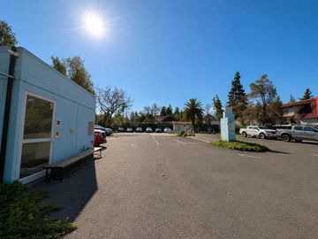 Parcela en arriendo  en LO BARNECHEA