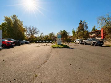 Parcela en arriendo  en LO BARNECHEA
