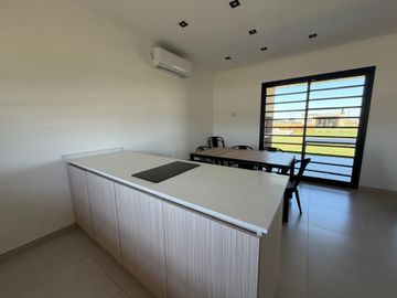 CASA 3 AMBIENTES BARRIO PRIVADO EL CANDIL JOVEN