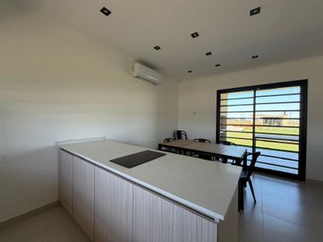 CASA 3 AMBIENTES BARRIO PRIVADO EL CANDIL JOVEN