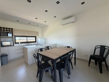 CASA 3 AMBIENTES BARRIO PRIVADO EL CANDIL JOVEN