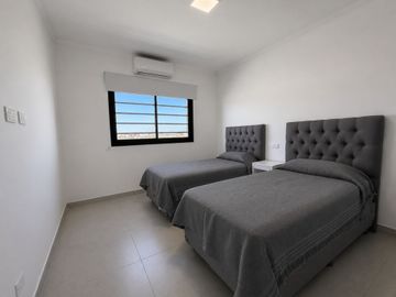 CASA 3 AMBIENTES BARRIO PRIVADO EL CANDIL JOVEN
