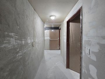 VENTA EDIFICIO -LOCAL COMERCIAL +3 PISOS-CABALLITO