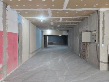VENTA EDIFICIO -LOCAL COMERCIAL +3 PISOS-CABALLITO