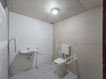 VENTA EDIFICIO -LOCAL COMERCIAL +3 PISOS-CABALLITO