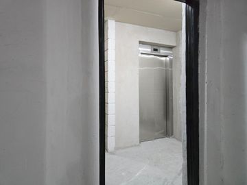VENTA EDIFICIO -LOCAL COMERCIAL +3 PISOS-CABALLITO