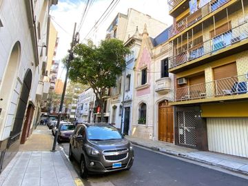 VENTA CASA UNICA RESIDENCIAL O SEDE PROFESIONAL