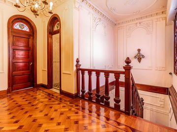 VENTA CASA UNICA RESIDENCIAL O SEDE PROFESIONAL