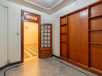 VENTA CASA UNICA RESIDENCIAL O SEDE PROFESIONAL