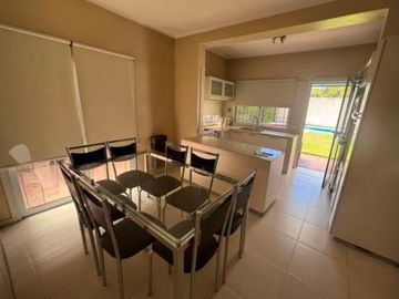 CASA EN ALQUILER EN CITY BELL