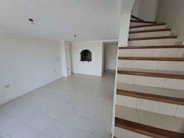 Venta Depto Duplex 2 dormitorios entre Boulevares