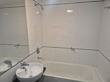 Alquiler Monoambiente Balcon Seguridad Apto Prof .
