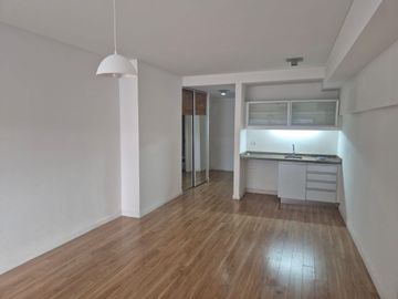 Alquiler Monoambiente Balcon Seguridad Apto Prof .