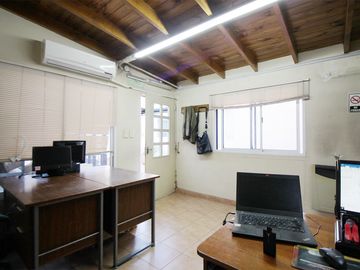 Venta CASA 6 AMBIENTES con Gran terraza Paternal