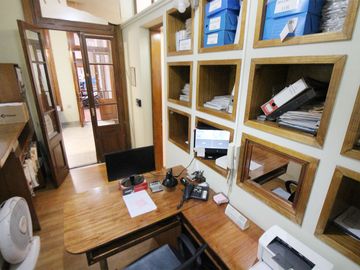 Venta CASA 6 AMBIENTES con Gran terraza Paternal