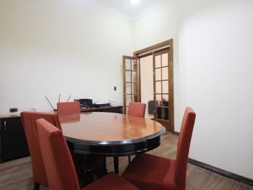 Venta CASA 6 AMBIENTES con Gran terraza Paternal
