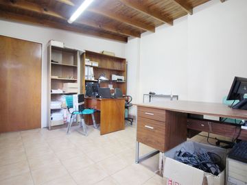VENTA Oficina/Casa 6 Amb con gran Terraza Paternal