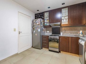 Venta depto 3 amb. con balcon y cochera Palermo
