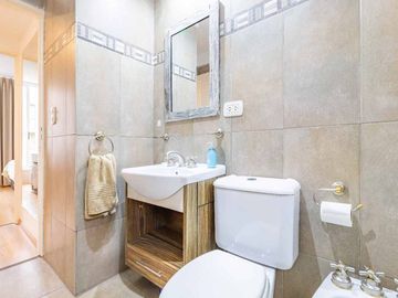Venta depto 3 amb. con balcon y cochera Palermo