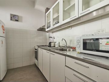 Monoambiente en alquiler con pileta y amenities