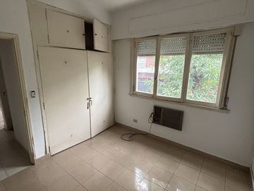 EXCELENTE CASA O 2 PH LISTOS P/HABITAR EN FLORES